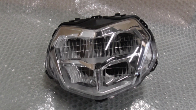 リード125 JF45-1402xxx の ヘッドライト LED  *1633055180 中古拍卖