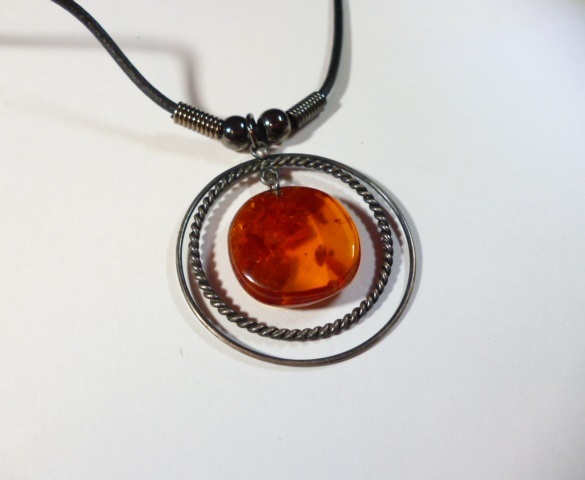 ∞ ヴィンテージ 琥珀 ペンダント ネックレス チョーカー ∞ アンバー拍卖