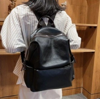 合皮 レザー シンプルリュックサック デイパック レディース拍卖