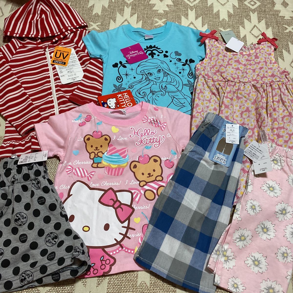 半袖Tシャツ ワンピース パーカー まとめて 100 ディズニー プリンセス ハローキティ拍卖