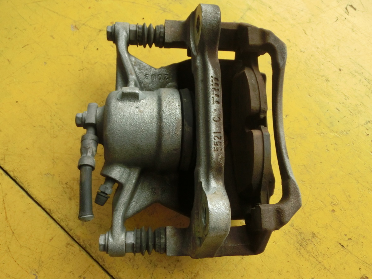 ★ゴルフ7 左 キャリパー 平成25年 DBA-AUCPT フロント ブレーキ 5ドアTSIハイラインBMT 2013年 15.9万km 拍卖