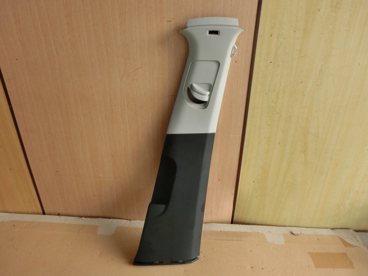 ★ゴルフ7 センター ピラー 右 平成25年 DBA-AUCPT トリム 内張り 5ドアTSIハイラインBMT 2013年 15.9万km 拍卖