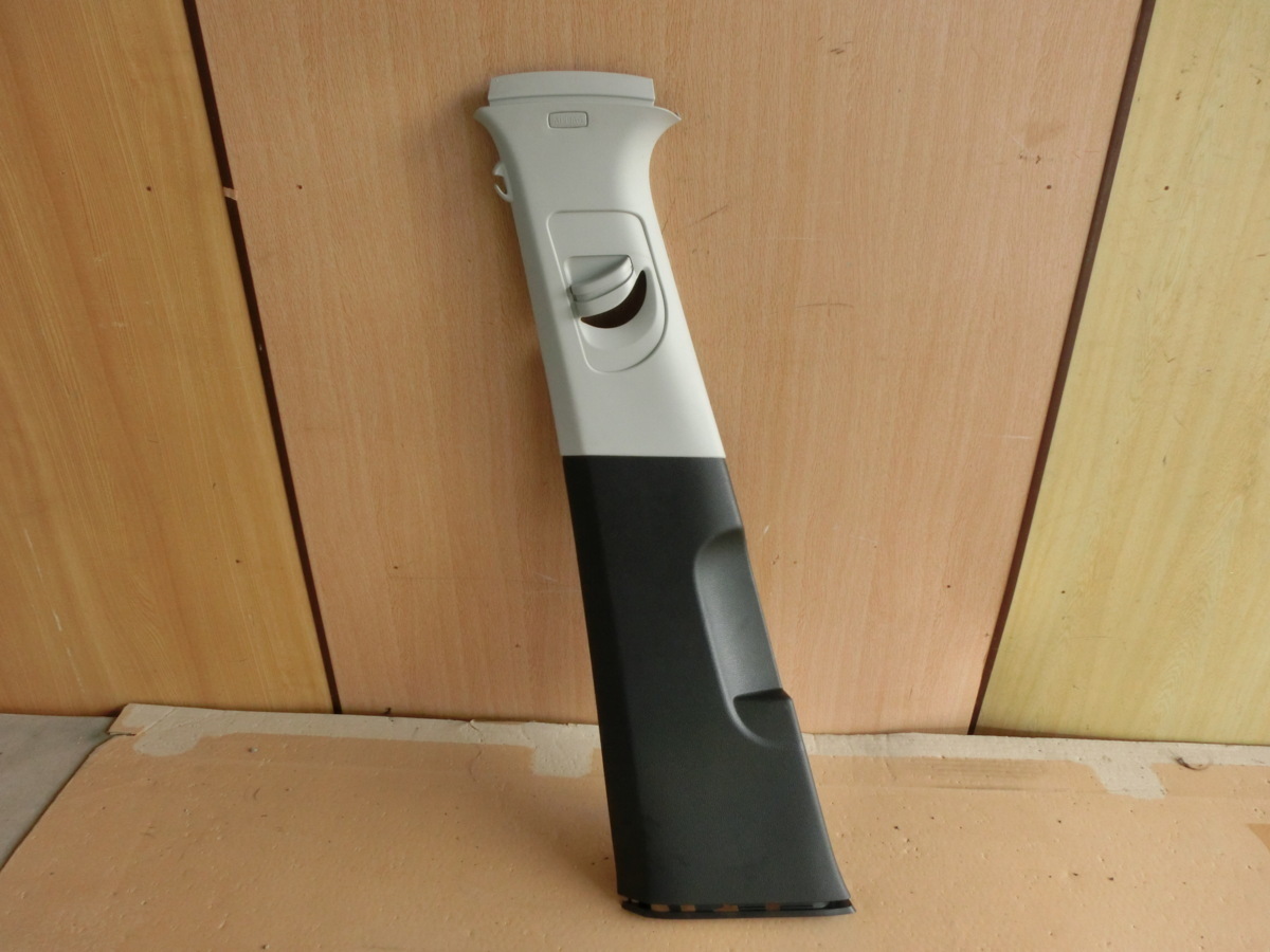 ★ゴルフ7 センター ピラー 左 平成25年 DBA-AUCPT トリム 内張り 5ドアTSIハイラインBMT 2013年 15.9万km 拍卖