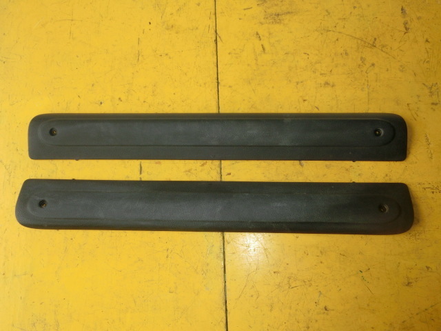 ★ 後期カングー スカッフ プレート 平成21年 ABA-KCK4M フロント 左右 2009y 13.3万km 拍卖