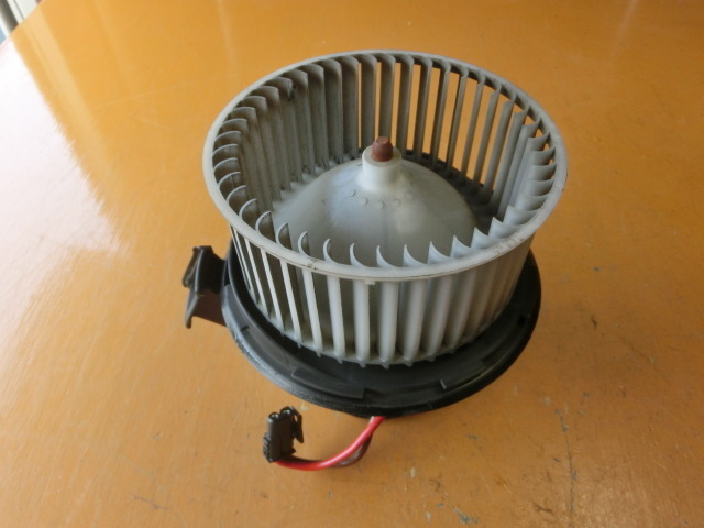 Cクラス ブロア モーター 平成22年 DBA-204041 ヒーター ファン V2425002 C200コンプレッサー 7.3万km W204 拍卖