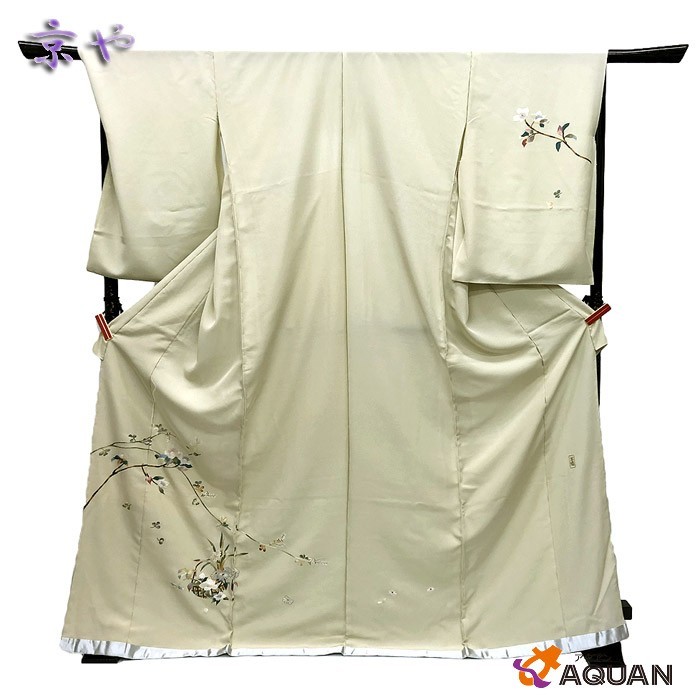 セール アウトレット展示品 京やN055 正絹 反物 仮絵羽 訪問着 八掛付 丹後ちりめん 刺繍 四季の草花 グリーン系 未仕立て 新古品拍卖