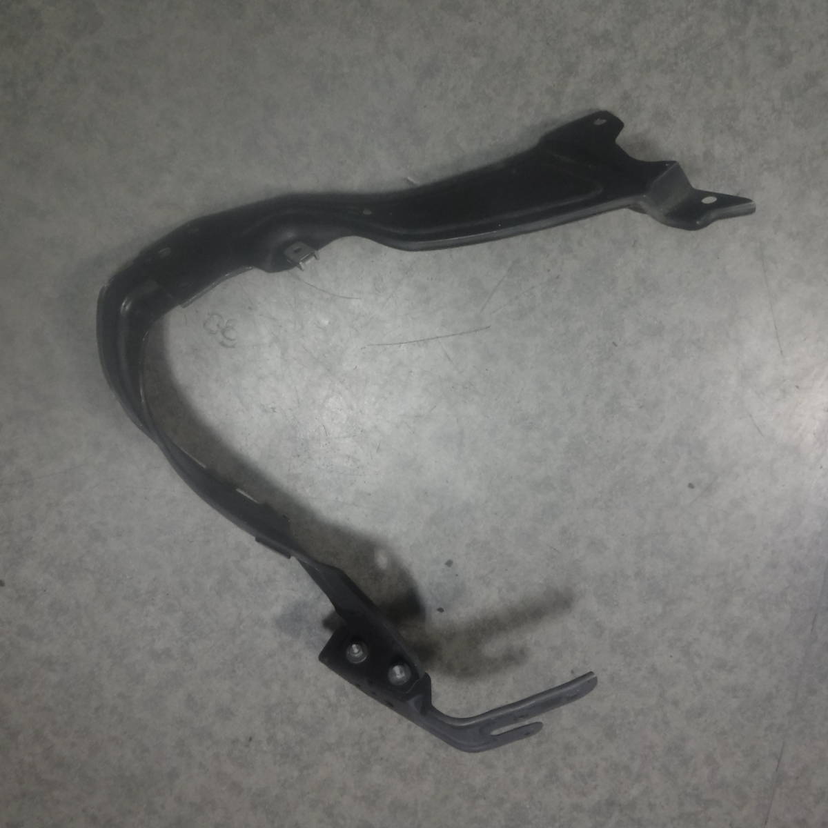 メルセデス ベンツW203右ヘッドライト バッフル右アッパーサポート右コアサポートC180純正112M20 Cクラス部品取り車GF-203035拍卖