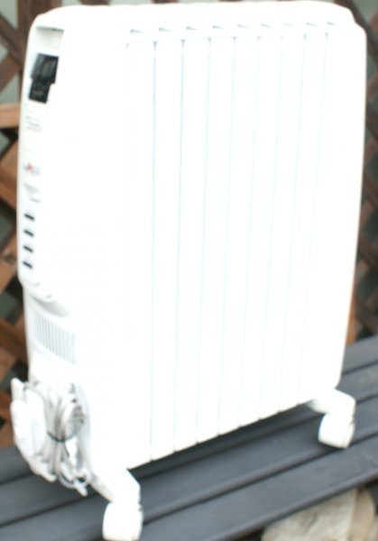 ●DeLonghi/デロンギ ドラゴンデジタル オイルヒーター DDQ0915-WH ECO運転搭載●専用リモコン付き 動作OK拍卖