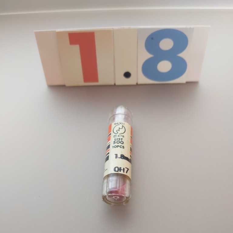 1.8 未使用 ナチ 鉄工ドリル ストレートドリル 1.8ミリ拍卖