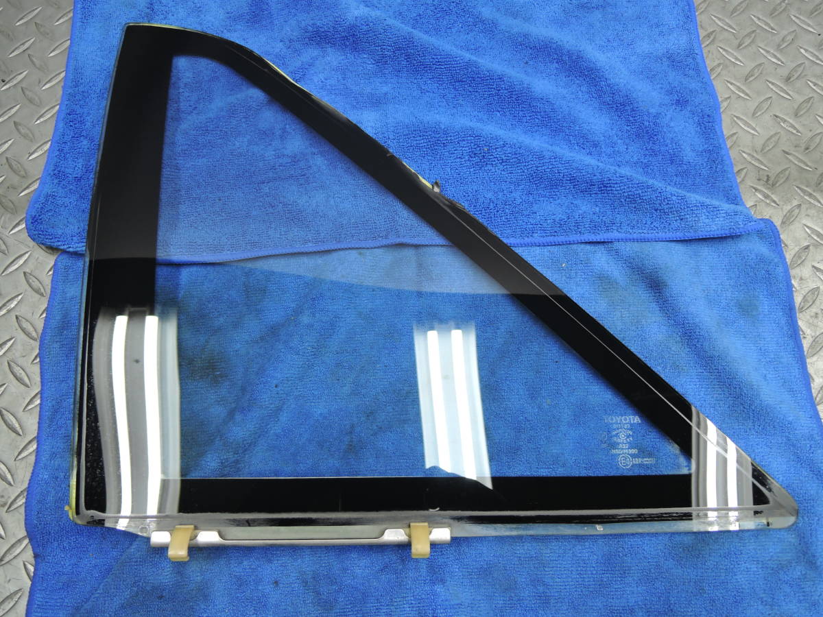 ・ E-AW11 MR2 昭和61年式 純正 L/左側 クォーター ウィンドー ガラス 三角窓/ピラー/小窓/助手席 T-0337拍卖