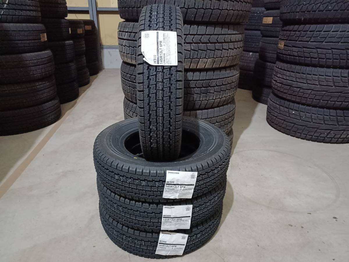 145R12LT 6P.R. ブリヂストン W300 未使用 No.18拍卖