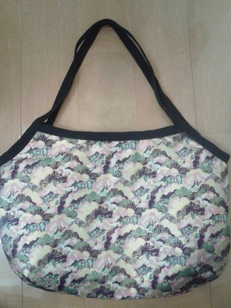 グラニーバッグ■金紫梅 松柄 サイズ「約よこ38.5cm×たて26cm」【百華繚蘭】キルトゲイト 和柄 拍卖