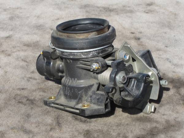 H22 L575S MOVE ムーヴコンテ KF-VE NA 2WD AT スロットルボディ / 95076km拍卖