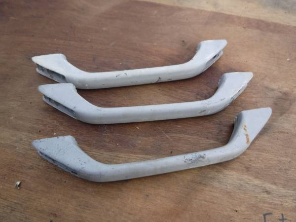 スカイライン HR30 57年 グリップ 取っ手 3個 レタパ発送可能拍卖