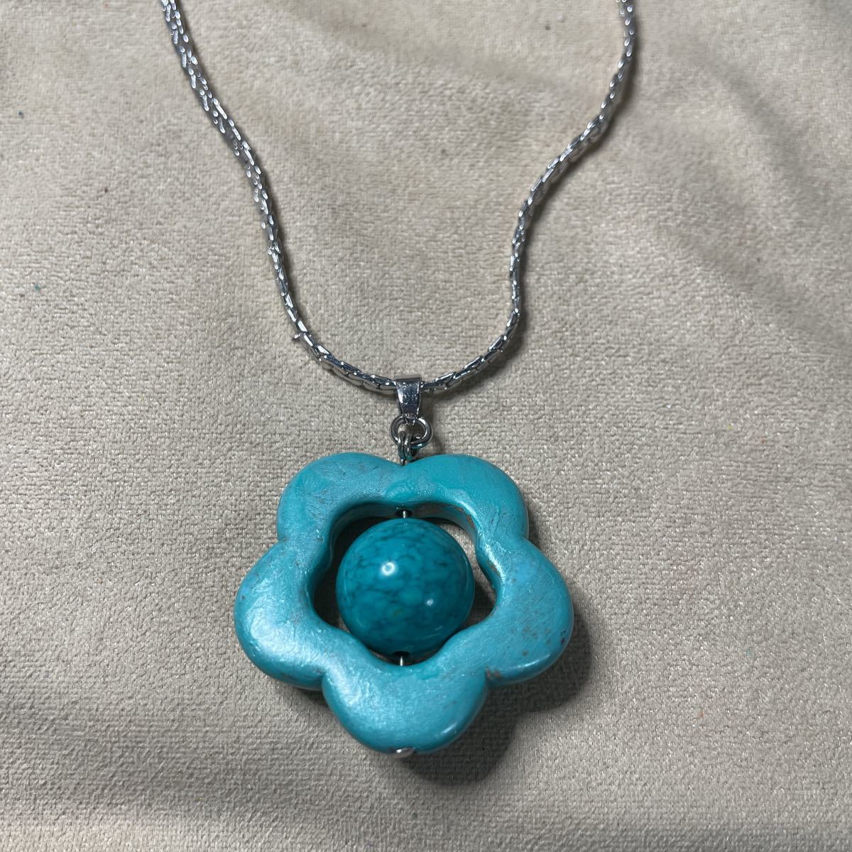 ターコイズのお花型ペンダントトップ#ブルーグリーン拍卖