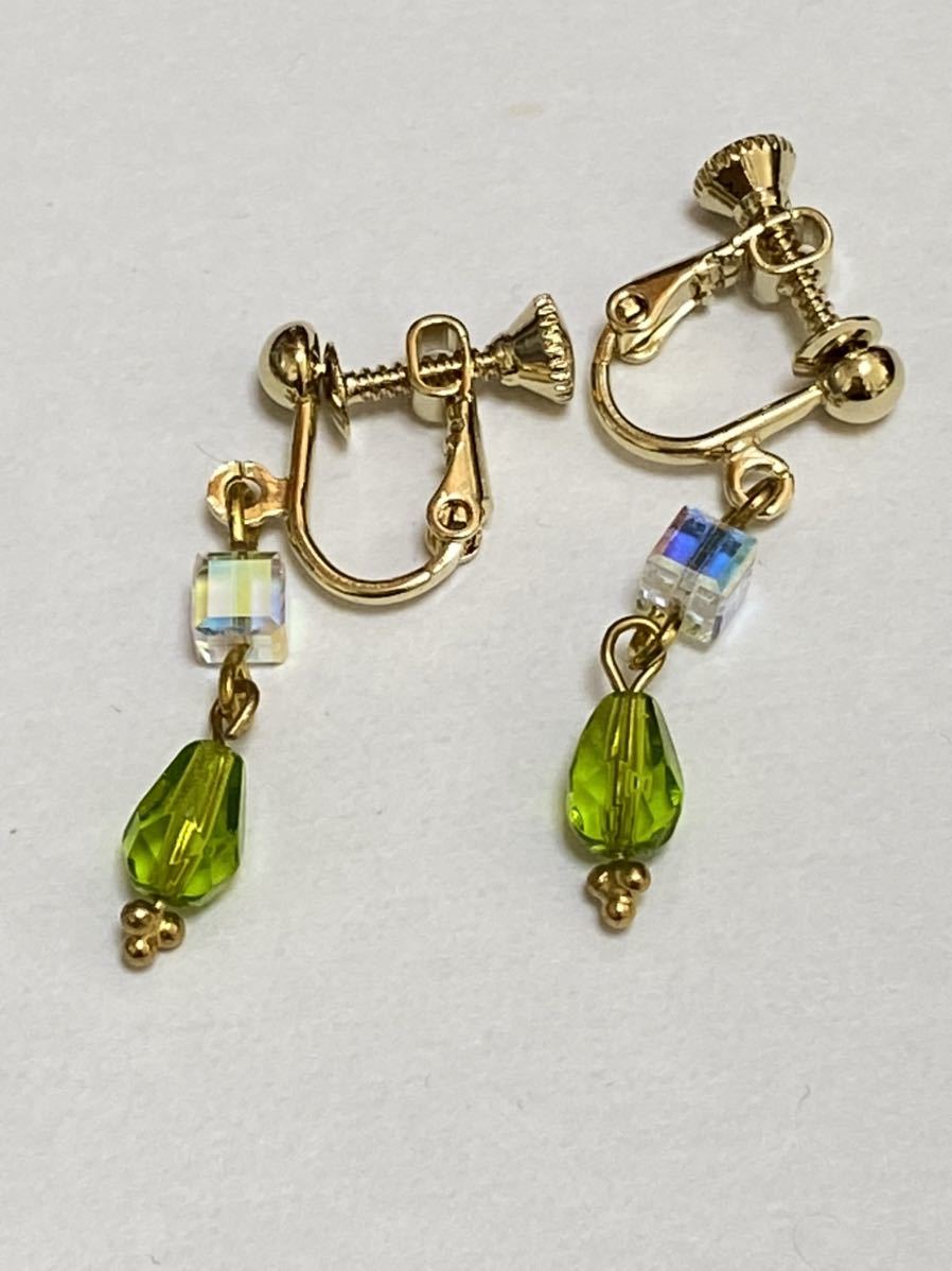 ハンドメイド★スワロフスキーとチェコビーズの イヤリング(491)拍卖