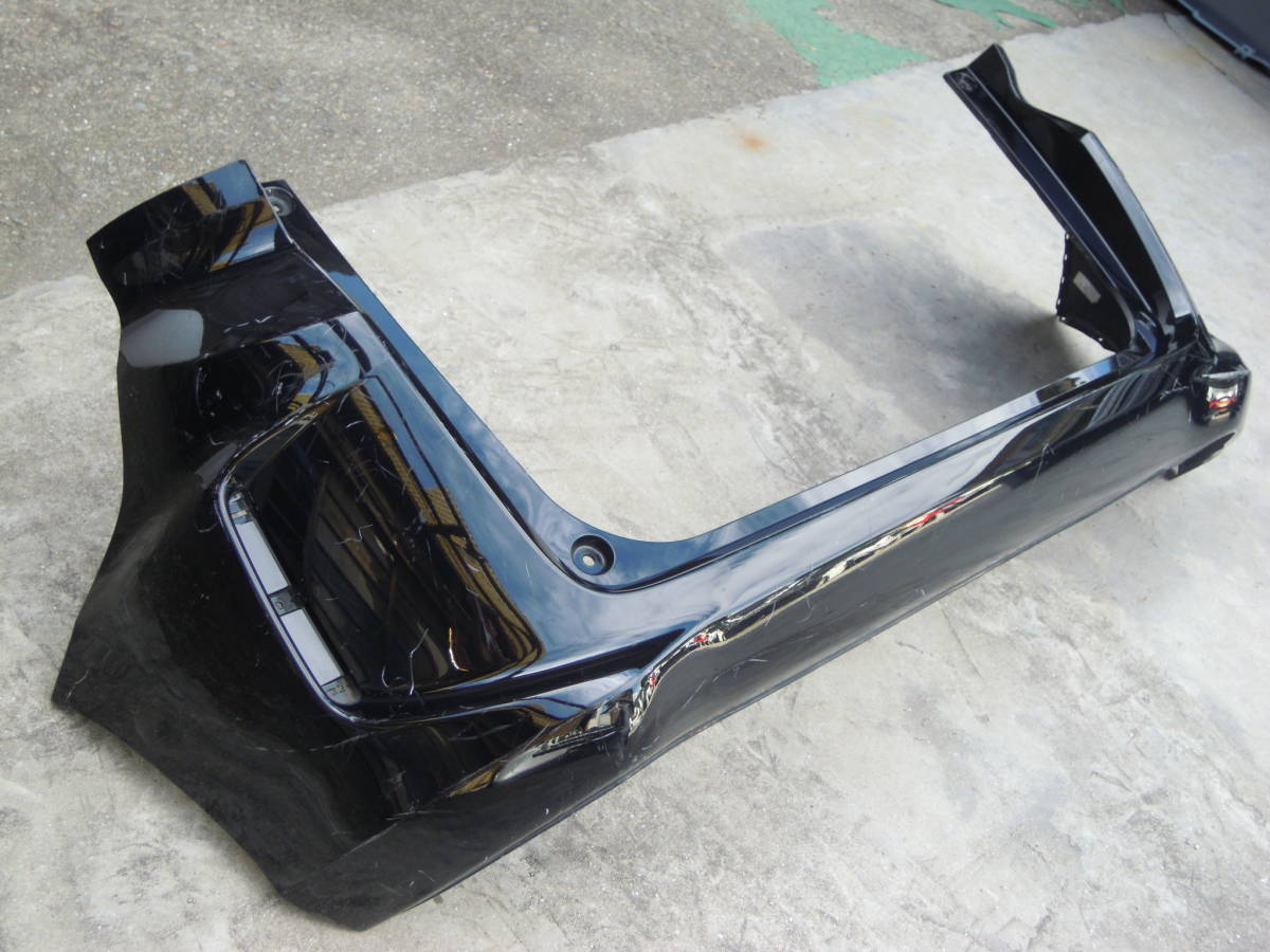 P GB5 GB6 GB7 GB8 フリード 純正 リアバンパー 71501-TDK-0000拍卖