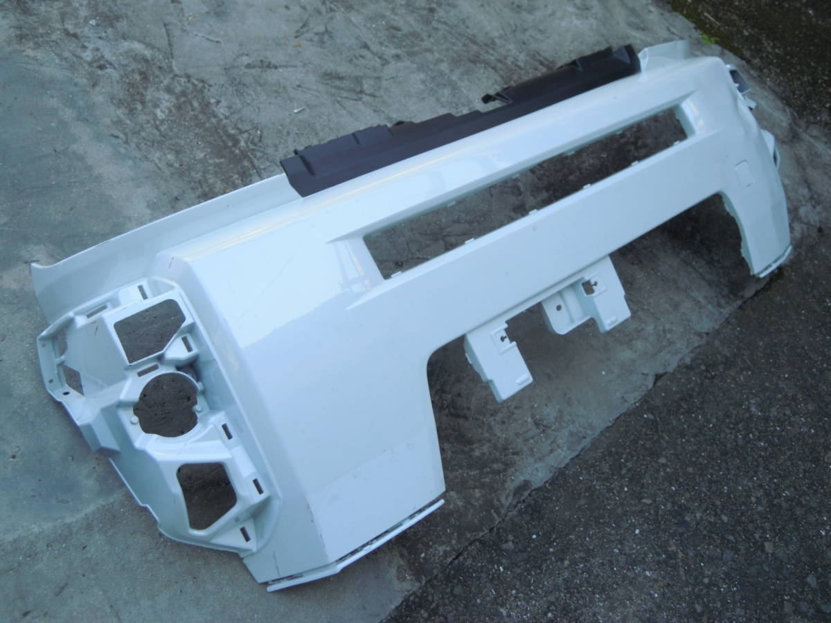 P LA900S LA910S タフト 純正 フロントバンパー 52119-B2E90拍卖