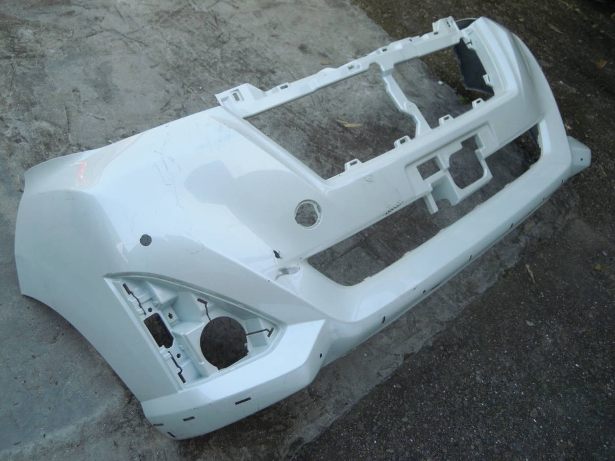 P M900A M910A ルーミー ROOMY トヨタ TOYOTA 純正 フロントバンパー 52119-B1350拍卖