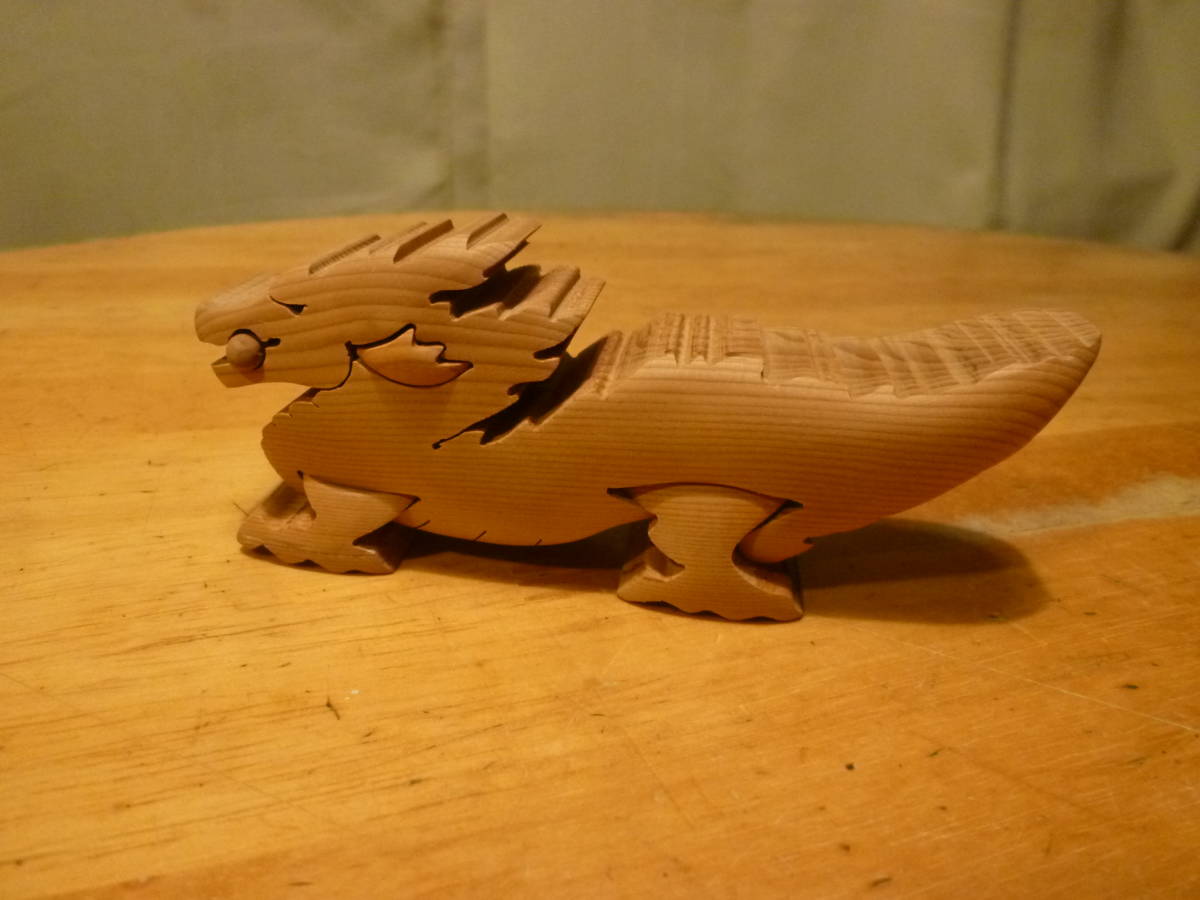 木製の竜の型抜き?拍卖