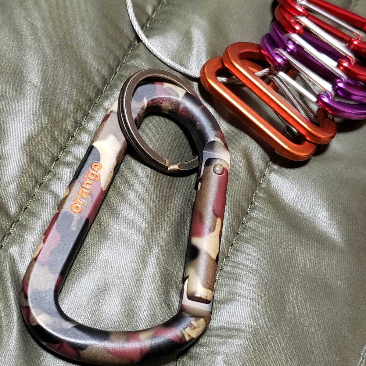 「oran'ge ヴィンテージ 迷彩 カラビナ」 & ミニ カラビナ6個 / カモフラ キーリング キーホルダー キーチェーン拍卖