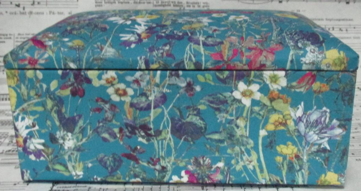【大2】 リバティ Wild Flowers ワイルド・フラワーズ 布箱*草木柄 自然 野の花 ギフトBOX 収納ケース拍卖