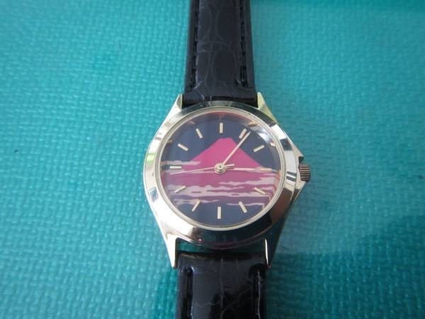 珍品 ★富士山の腕時計★それも赤富士! ★送料無料★拍卖
