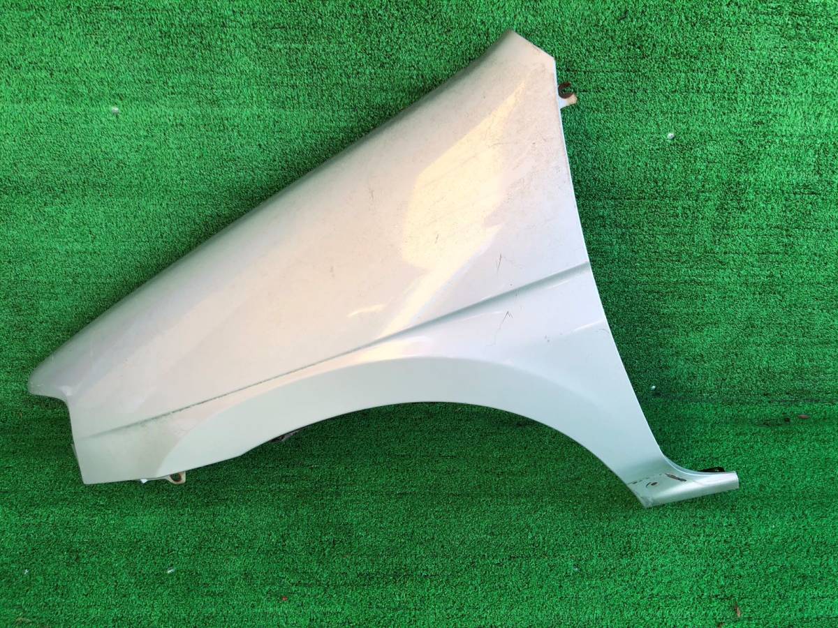 マツダ デミオ DW3W フェンダー 左 (シルバー系)拍卖