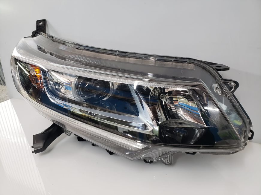 ホンダ フリード GB5 ヘッドライト 右拍卖