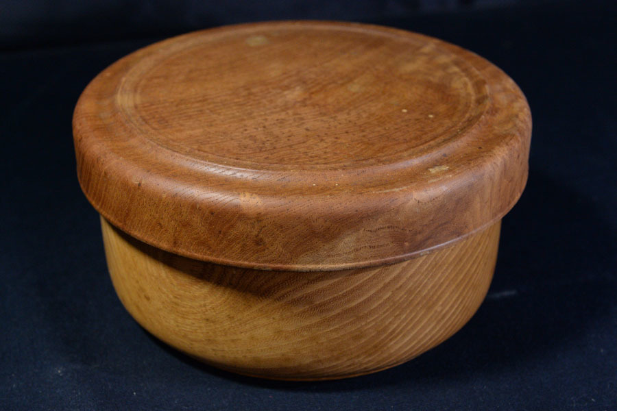 KM042 展示長期保管品 店頭価格10万円 桑材 刳り貫き 茶櫃 茶びつ 煎茶道具 拍卖