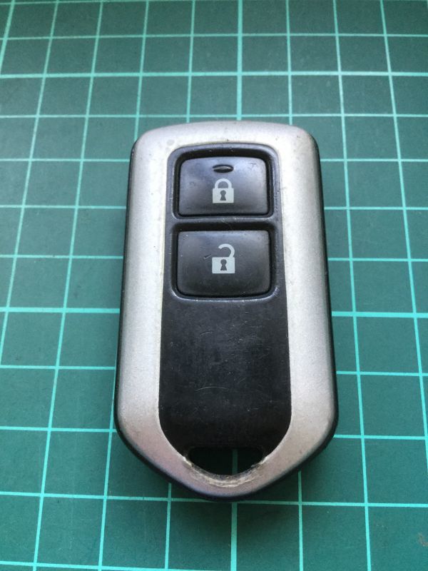 @TA 1431 トヨタ 純正 キーレス スマートキー アルファード エスティマ ポルテ アイシス等2ボタン拍卖