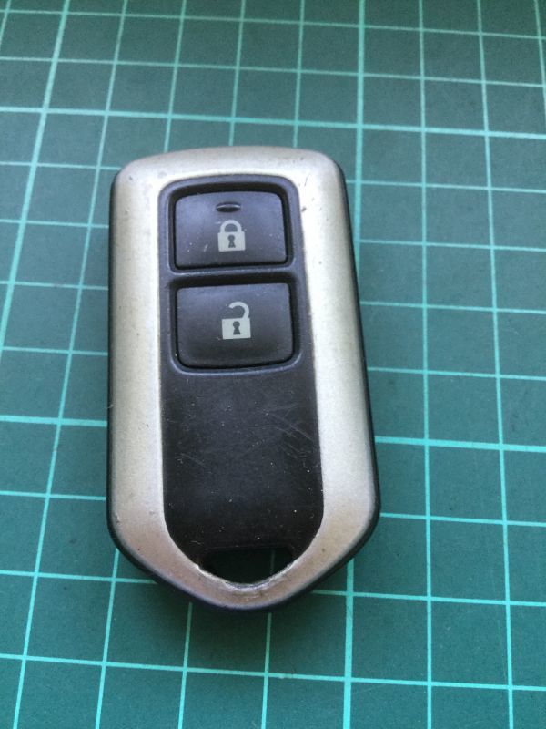 @TA 1427 トヨタ 純正 キーレス スマートキー アルファード エスティマ ポルテ アイシス等2ボタン拍卖