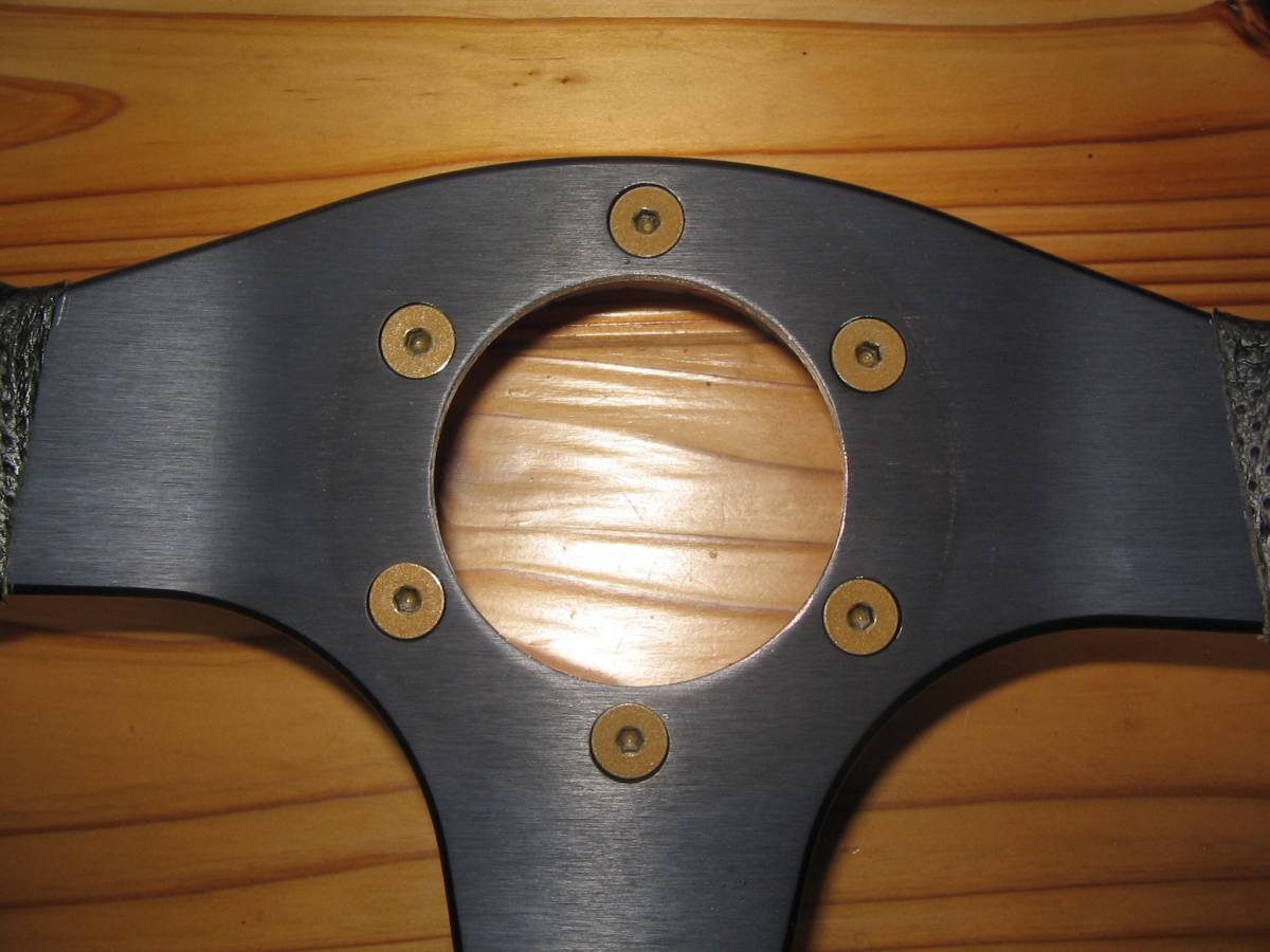 ●MOMO/ステアリング・カラー皿ボルト・ゴールドメタリック/新品●拍卖