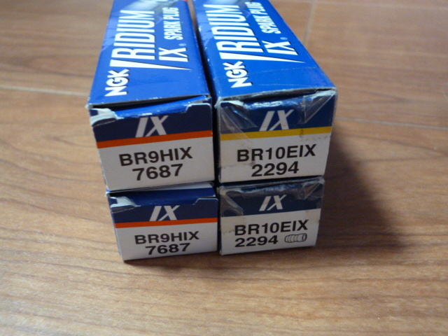 NGK IRIDIUM IX SPARK PLUG (エヌジーケー イリジウム IX プラグ) BR9HIX BR10EIX 4本/ ディオ ジャイロ JOG アプリオ アクシス V100 等に拍卖