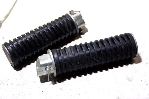 ホンダヤマハスズキ新品ステップペア検コレダGT250GT500GT750XS1XS650DT1AT1CB250CB750CB450CB550DX250RD250RG250ウルフCB125CS125CS90CB92拍卖