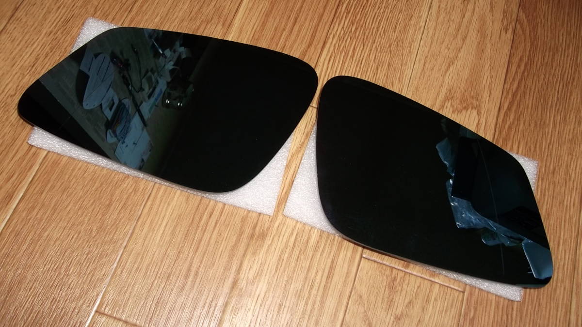 ★送料無料★BMW 新品 未使用 ヒーター機能取付端子2ピンブルーレンズ(左右)セット 防眩機能無し 後方車からの眩しい反射光を軽減します拍卖