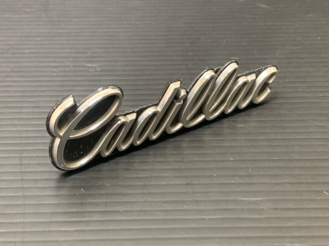 80-92 キャデラック ブロアム グリル エンブレム クローム GM純正拍卖