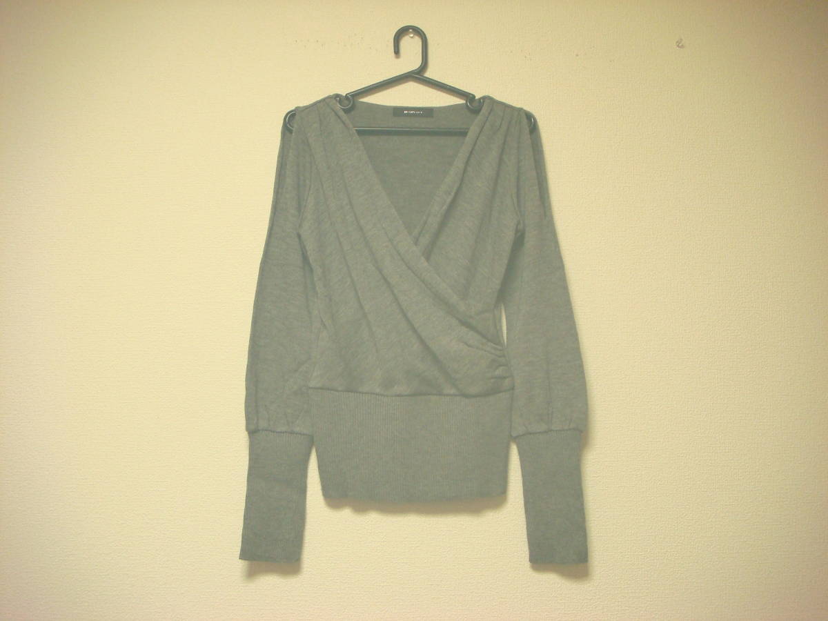 インタープラネット 腕空き カシュクールデザイン ニット グレー 美品拍卖