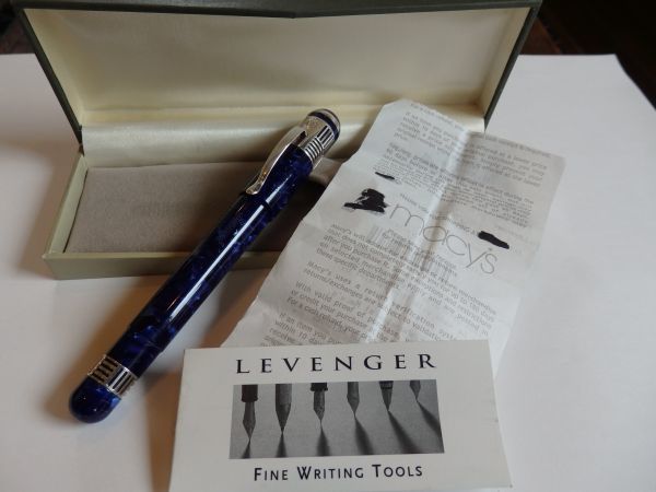 ◆【送料230円~】【試筆程度】イタリヤ・スティピュラ製 レベンジャー サンセットブルー万年筆 ペン先:14K585ソリッドゴールドM拍卖