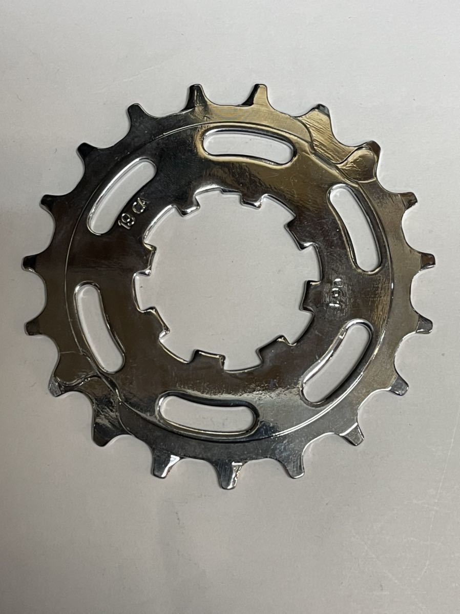 未使用 新品 カンパニョーロ コンパチ カセットスプロケット 19T 替歯 1枚 10s用 イタリア製(MICHE)トップとローには使用不可拍卖