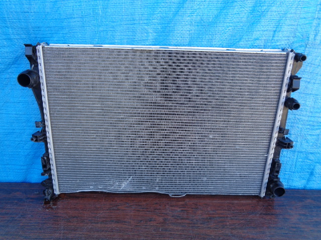 AR232 ベンツ W205 Cクラス ラジエター A0995007303拍卖