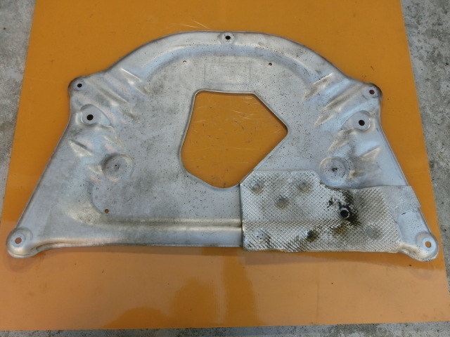 E60 525i アンダー カバー 平成19年ABA-NE25 エンジン 6759878 セダンBMW5シリーズ 07y ii 拍卖