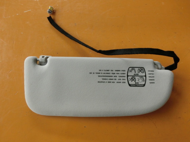 ★プジョー307cc サンバイザー 左 平成17年 GH-A307CC 05y 7.7万km ii拍卖