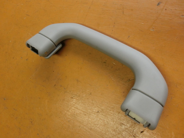 C180 アシストグリップ 1個 平成19年DBA-203246 フロント 左右共通 07y 91516km Cクラス ベンツ ワゴン W203後期 ii拍卖