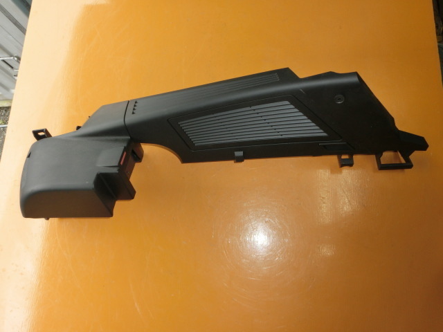 BMW X3 サイド トリム 右 平成20年 後期 ABA-PC25 ラゲッジト ランク 内張り E83 2.5SI 7.7万km 08y 拍卖