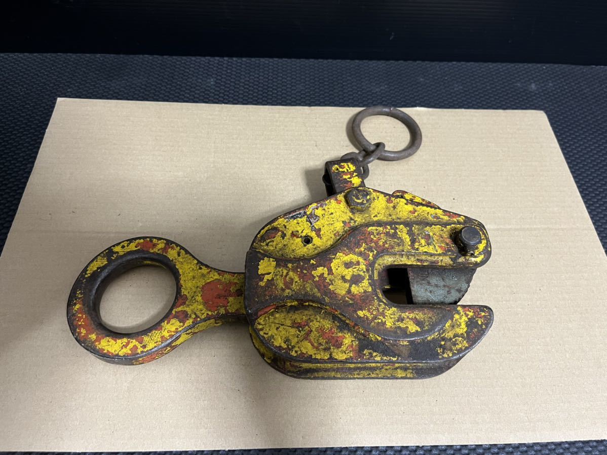 イーグルクランプ 1t 玉掛け 吊り具 縦吊り レンフロークランプ スーパーツール 鉄工所 鉄骨 鳶 現場 ユニック ウインチ ハッカー ホイスト拍卖