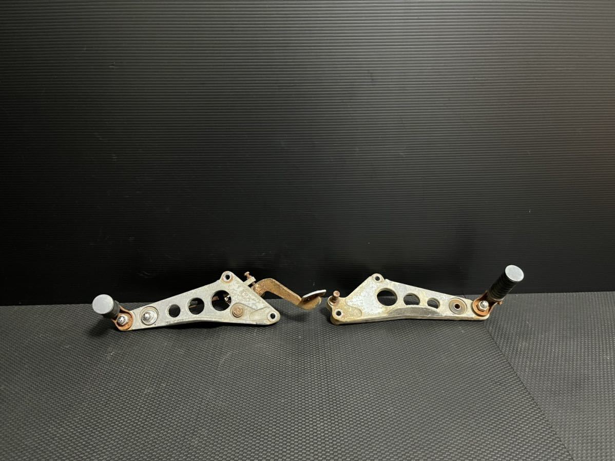 RZ250 350 希少! 純正オリジナル!! 純正ステップ 拘る方に!! beet rz 当時物 お宝 beet カフェ イノウエ イシイ ルーニー ユーゾー拍卖