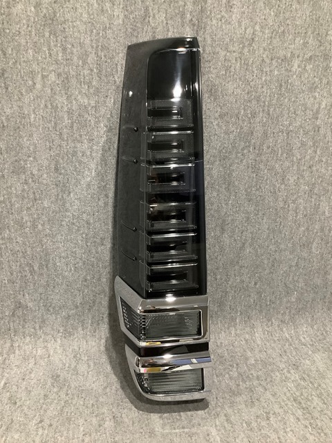 3393-D3 ヴォクシー ZRR80W  テール レンズ LED 後期 左 ☆拍卖