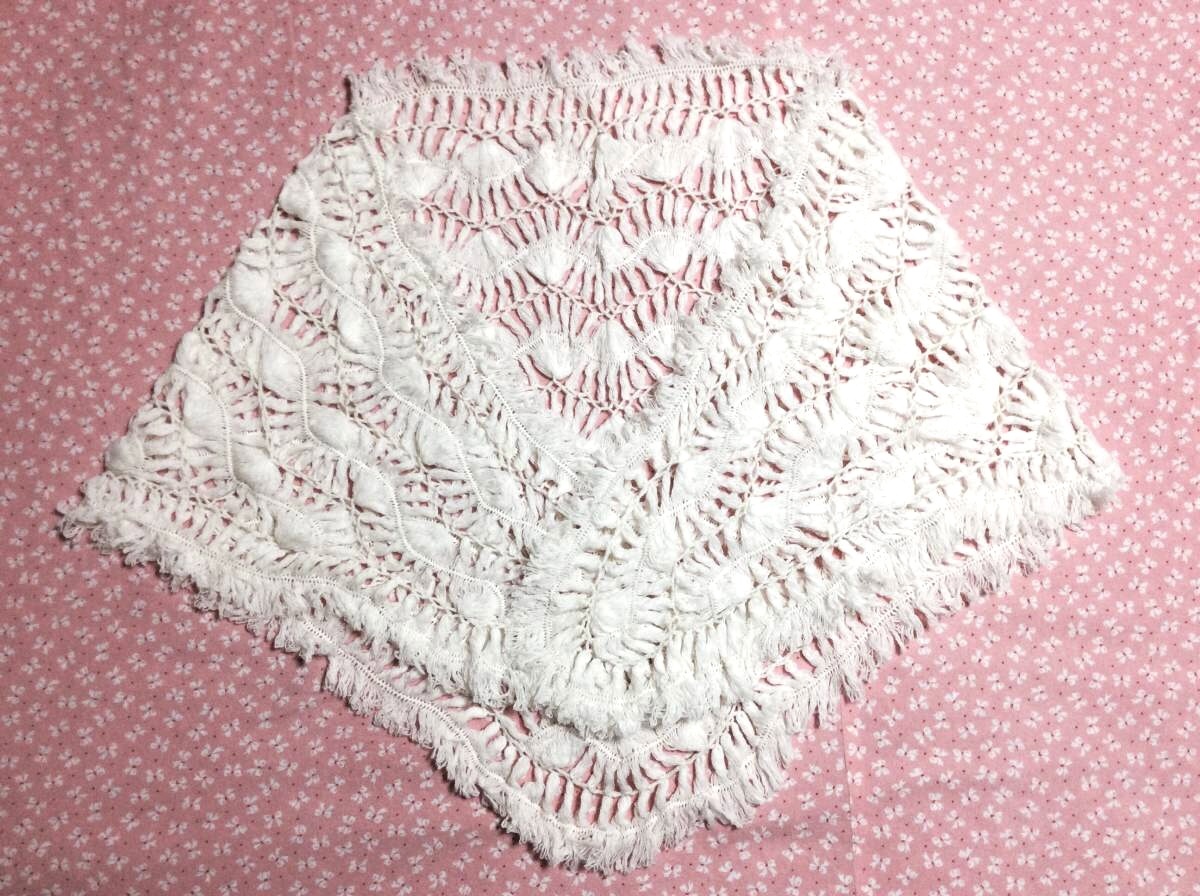 ハンドメイド三角形マフラー 白 横幅180cm 縦 75cm 拍卖