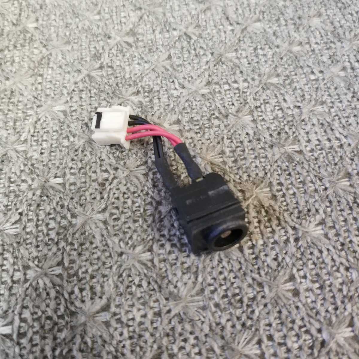 岐阜 送料198円 ★ Panasonic Let's note CF-F10 CF-F10AWHDS 等用 電源コネクタ 電源ジャック DCジャックケーブル ★ 動作確認済 G236拍卖